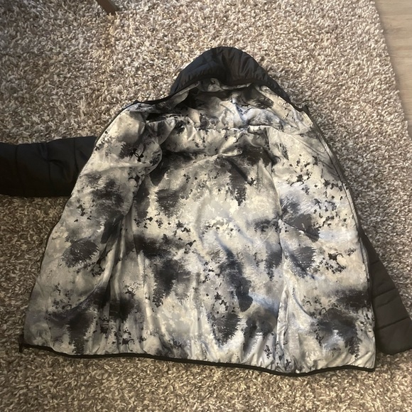 Under Armour
Boys Rev Pronto Puffer Jacket - gently used - Picture 4 of 6